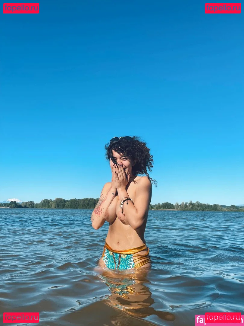 Spicymarii Onlyfans Photo Gallery 