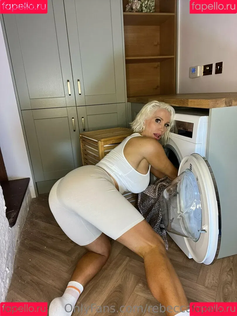 rebeccamoreuk Onlyfans Photo Gallery 