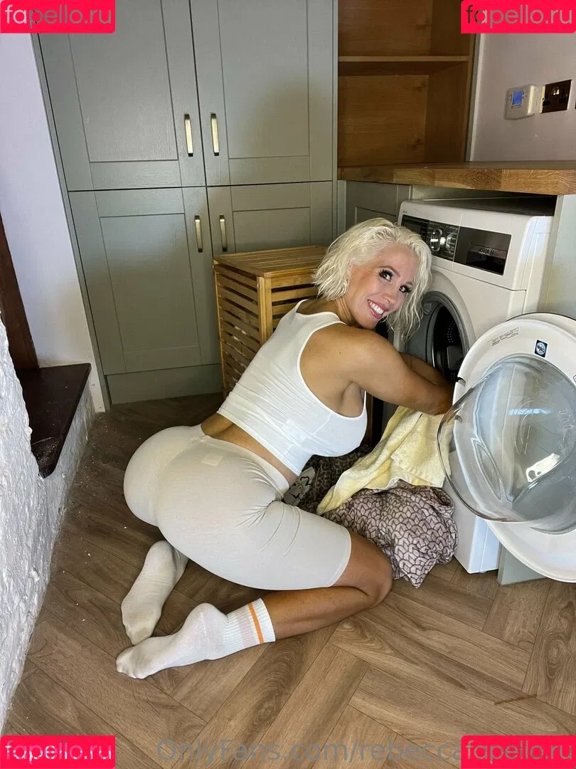 rebeccamoreuk Onlyfans Photo Gallery 