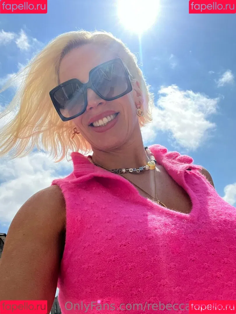 rebeccamoreuk Onlyfans Photo Gallery 