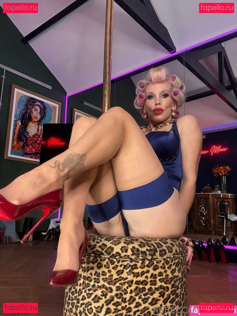 rebeccamoreuk Onlyfans Photo Gallery 