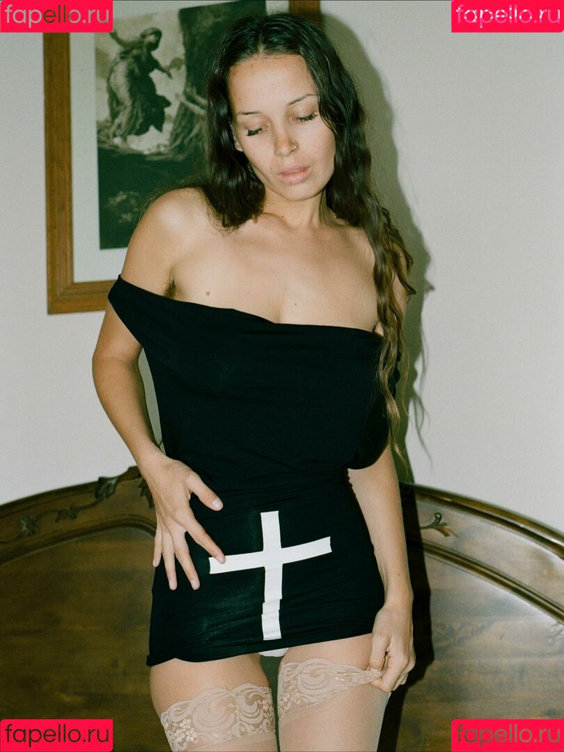 Maddii Sutton Onlyfans Photo Gallery 