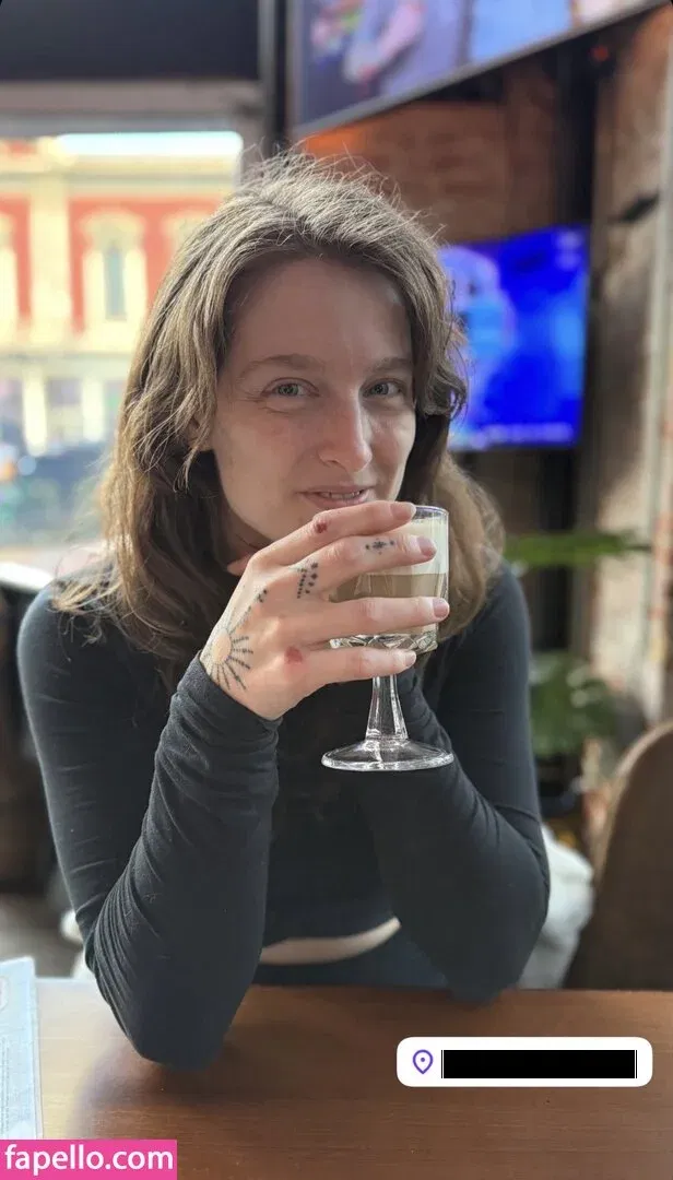 saralivescasually Onlyfans Photo Gallery 