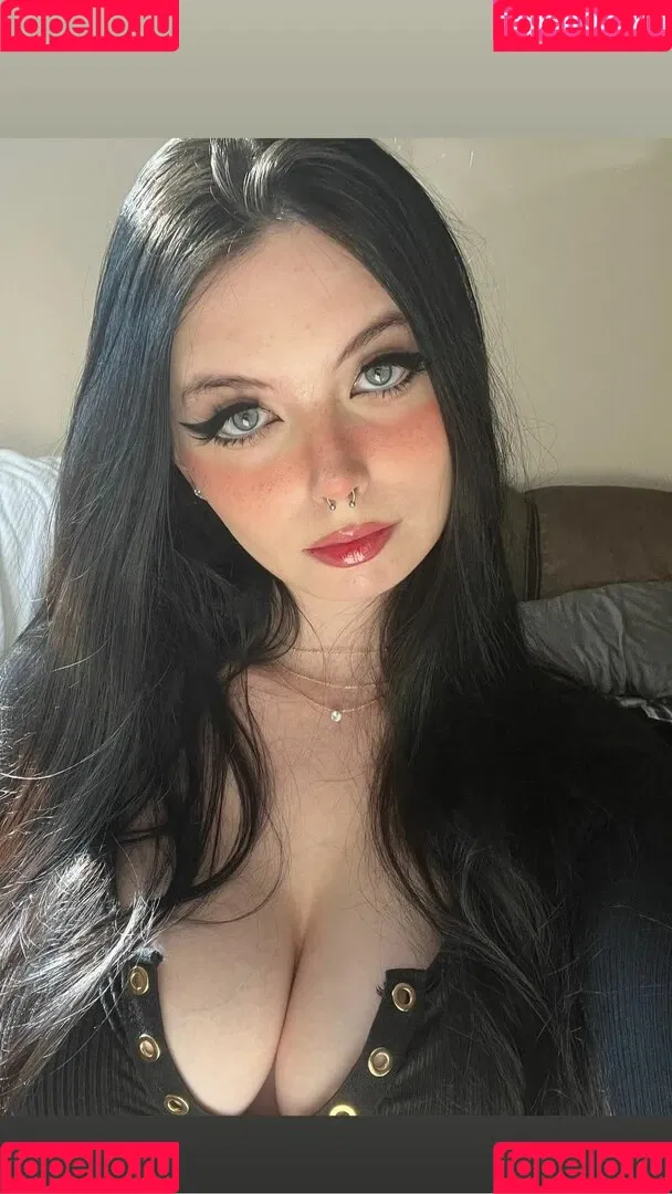 Mewstic Onlyfans Photo Gallery 