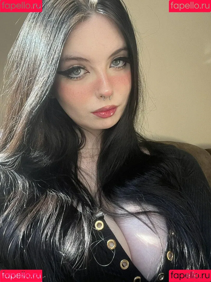 Mewstic Onlyfans Photo Gallery 