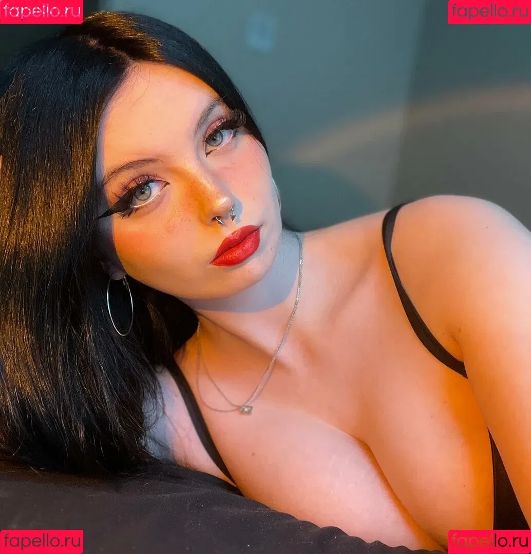 Mewstic Onlyfans Photo Gallery 