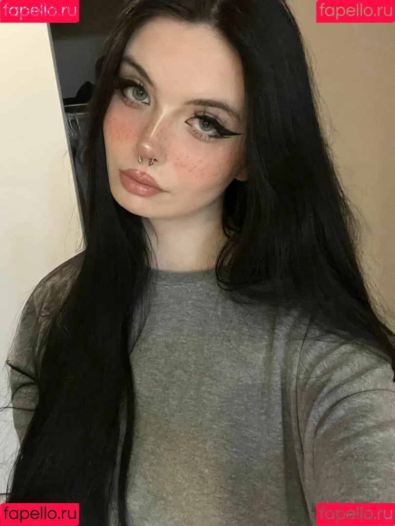 Mewstic Onlyfans Photo Gallery 