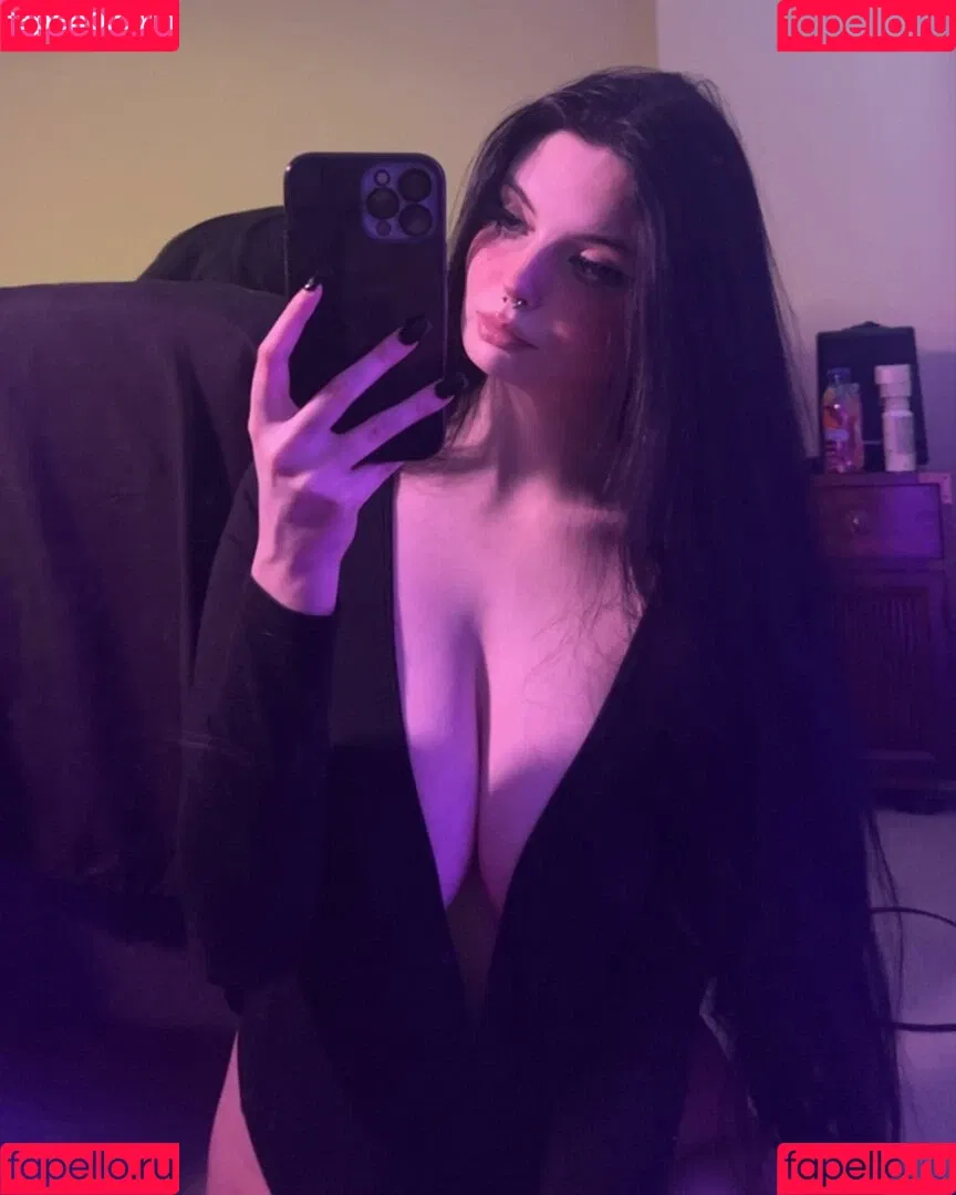 Mewstic Onlyfans Photo Gallery 