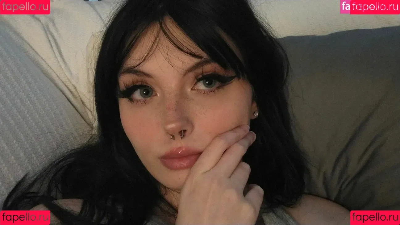Mewstic Onlyfans Photo Gallery 