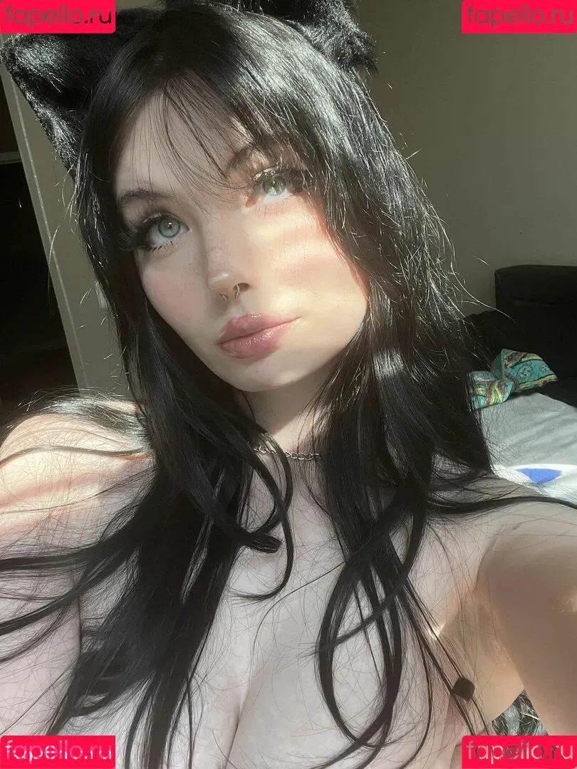 Mewstic Onlyfans Photo Gallery 