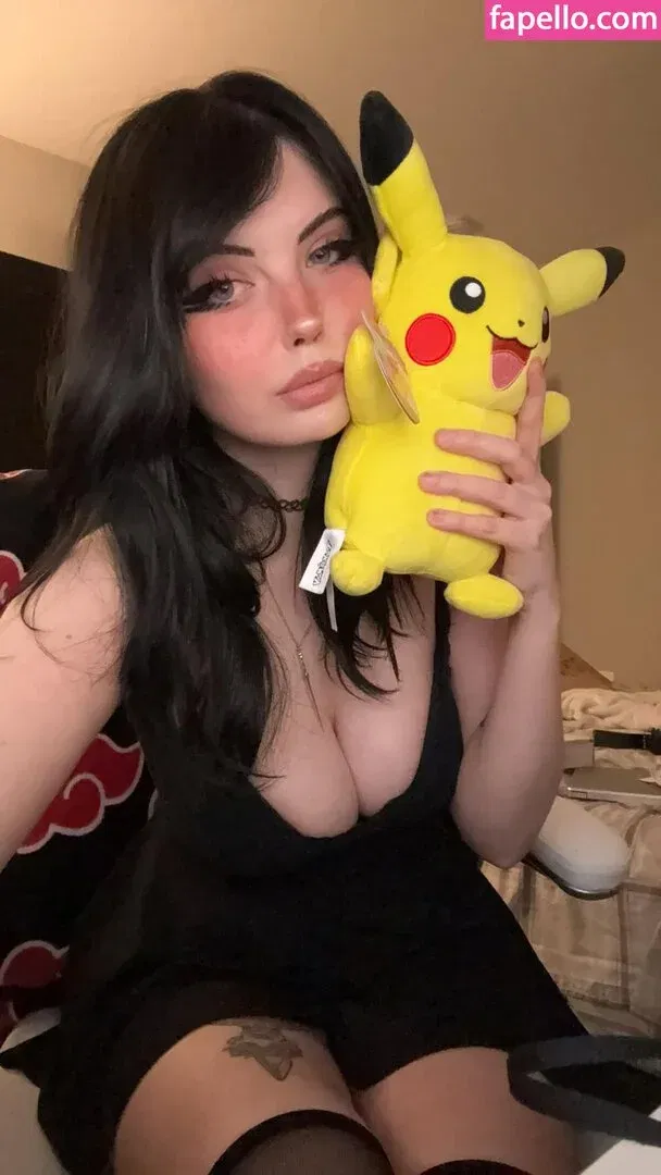 Mewstic Onlyfans Photo Gallery 