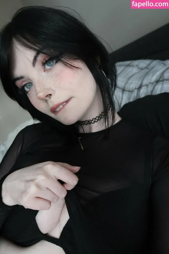 Mewstic Onlyfans Photo Gallery 