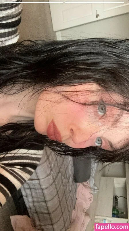 Mewstic Onlyfans Photo Gallery 