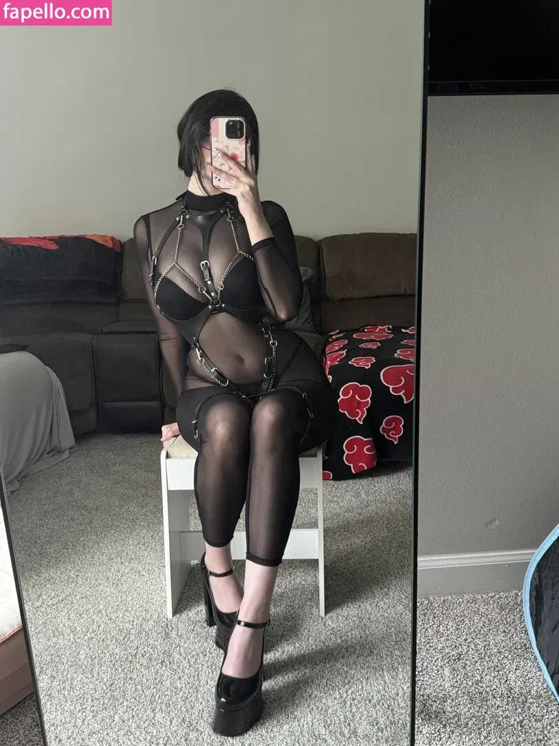 Mewstic Onlyfans Photo Gallery 