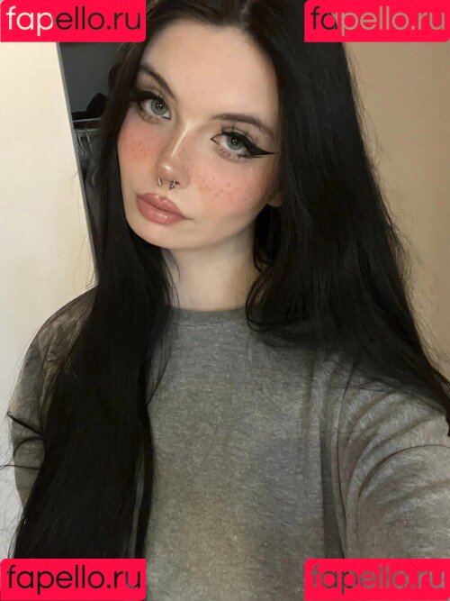 Mewstic Onlyfans Photo Gallery 