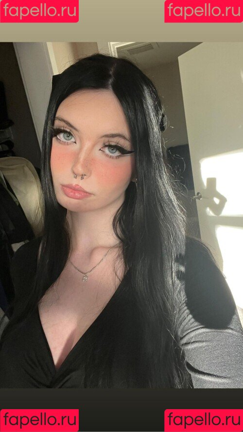 Mewstic Onlyfans Photo Gallery 