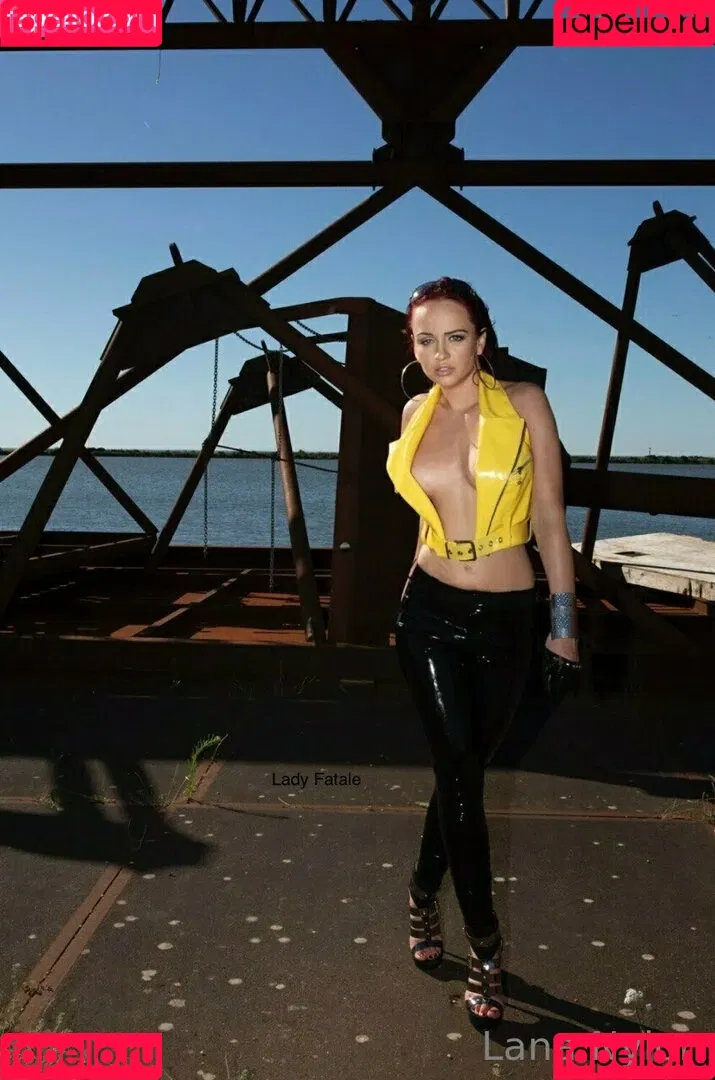 lananylon Onlyfans Photo Gallery 