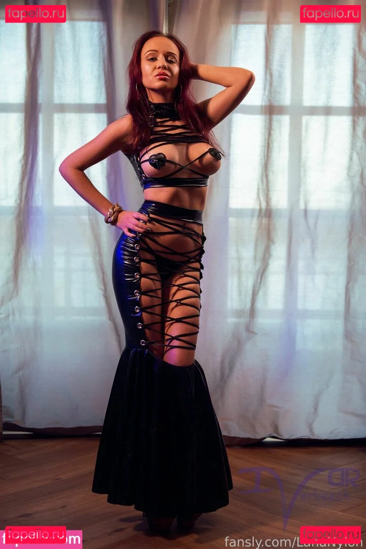 lananylon Onlyfans Photo Gallery 