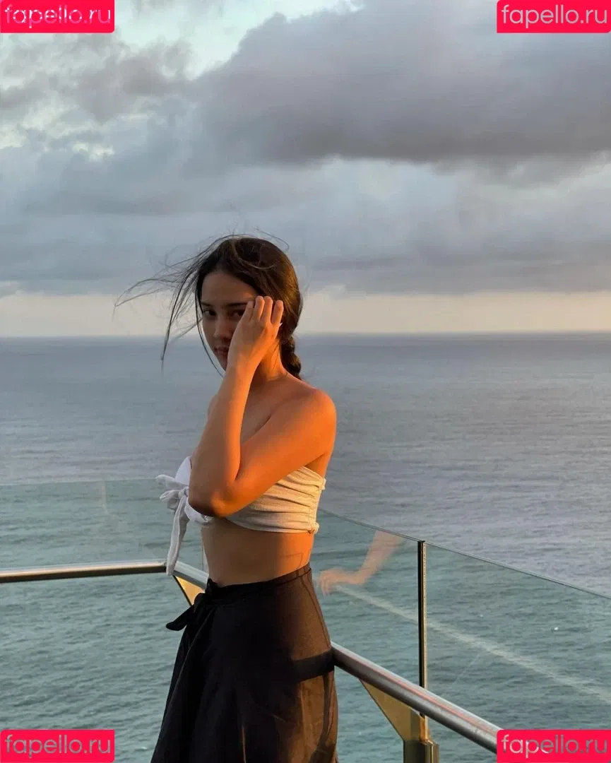 Anya Geraldine Onlyfans Photo Gallery 