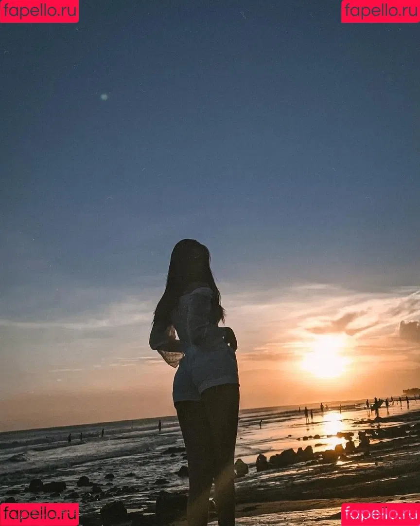 Anya Geraldine Onlyfans Photo Gallery 
