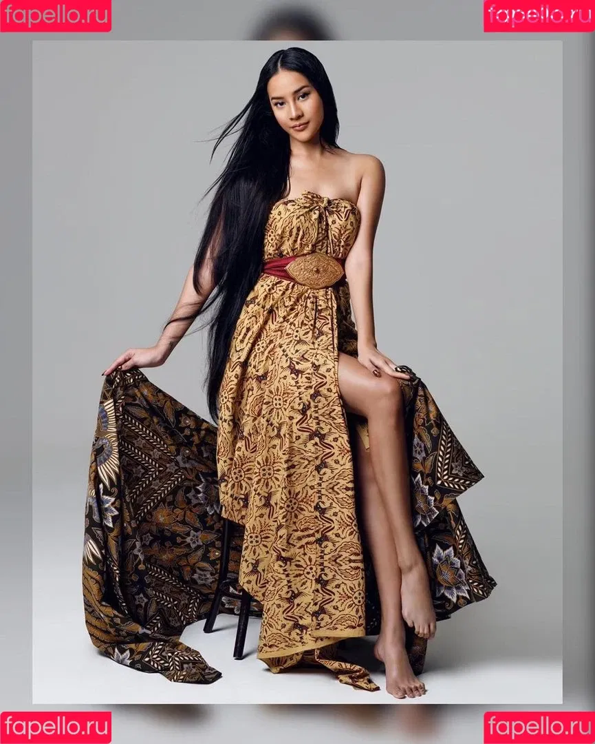 Anya Geraldine Onlyfans Photo Gallery 