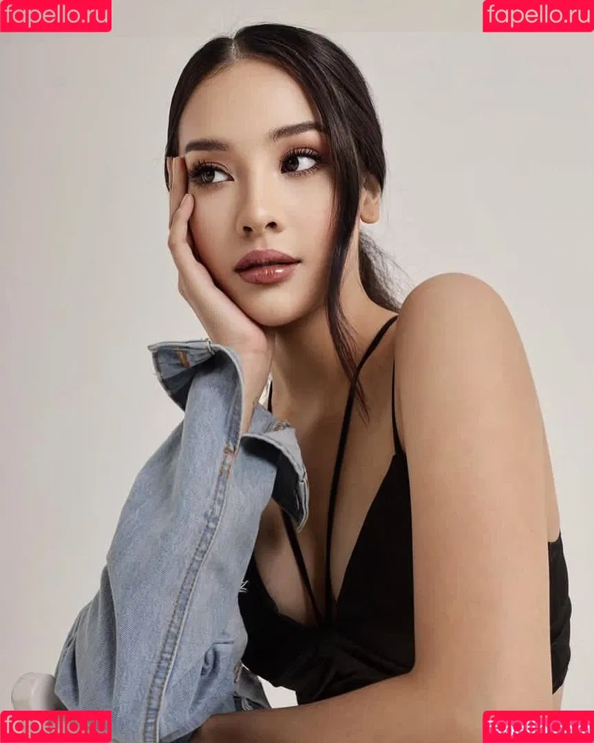 Anya Geraldine Onlyfans Photo Gallery 