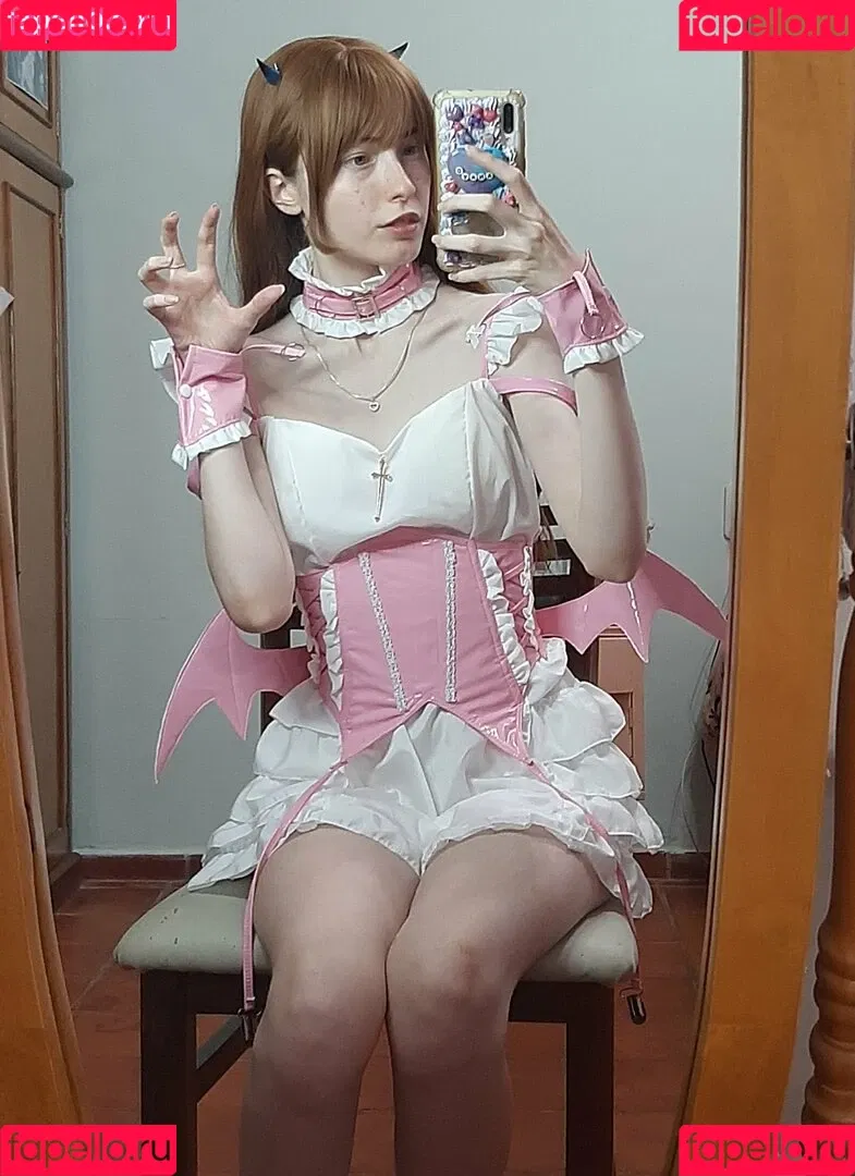 Kiki Glitter Cosplay Onlyfans Photo Gallery 
