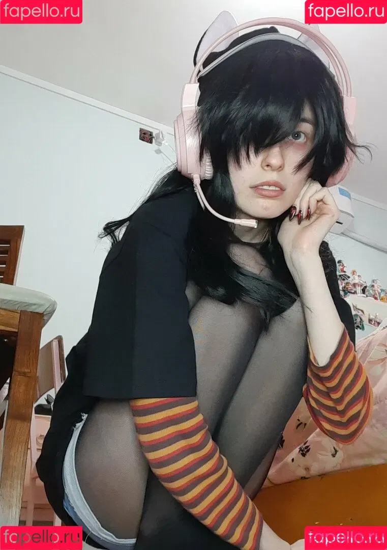 Kiki Glitter Cosplay Onlyfans Photo Gallery 