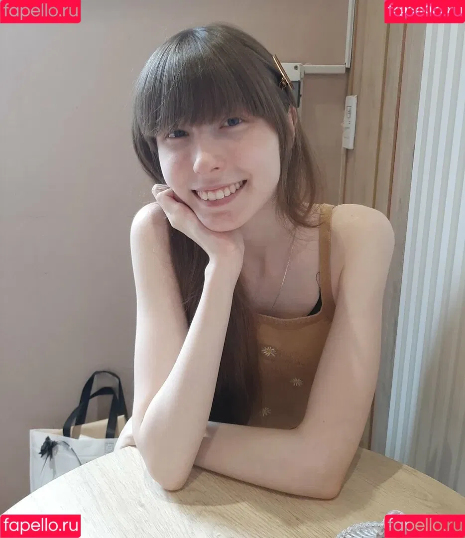 Kiki Glitter Cosplay Onlyfans Photo Gallery 