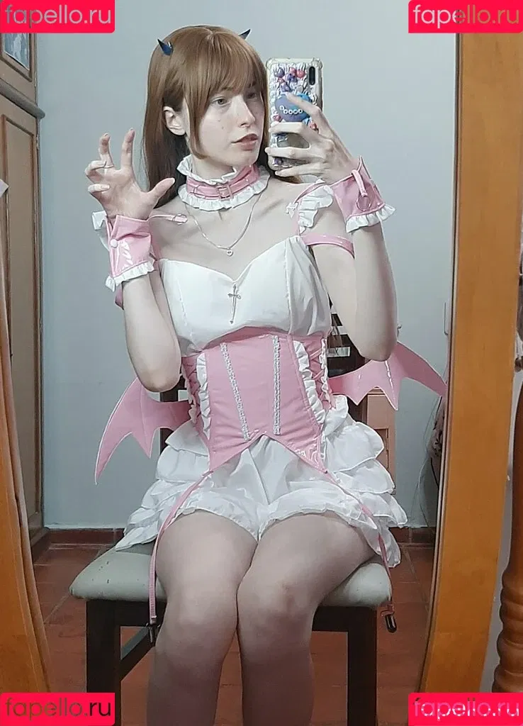 Kiki Glitter Cosplay Onlyfans Photo Gallery 