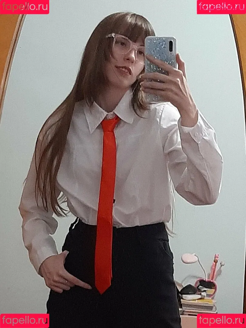 Kiki Glitter Cosplay Onlyfans Photo Gallery 