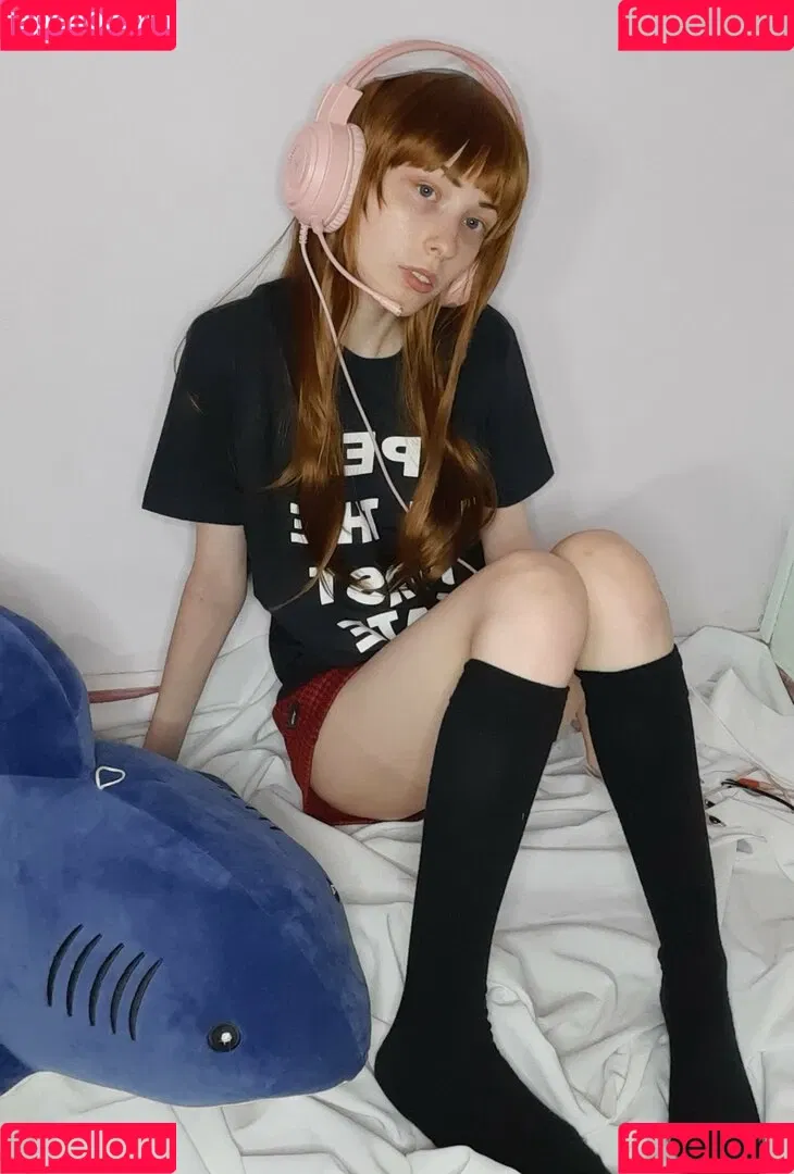 Kiki Glitter Cosplay Onlyfans Photo Gallery 