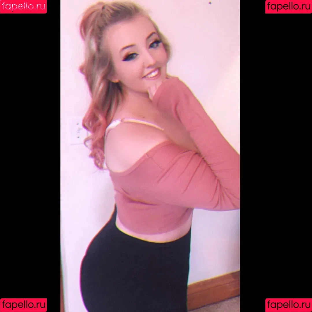 Alexis Marie Onlyfans Photo Gallery 