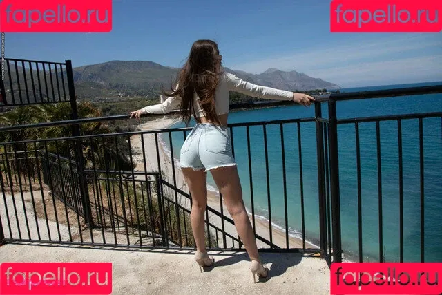 dffrnt_anna Onlyfans Photo Gallery 