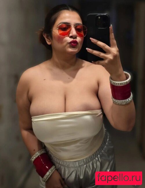 Desi Nude Onlyfans Photo 10