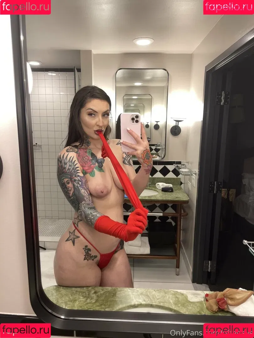 OftenElle Onlyfans Photo Gallery 