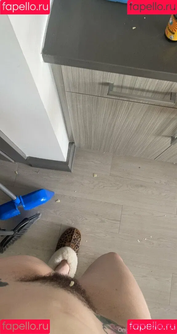 OftenElle Onlyfans Photo Gallery 