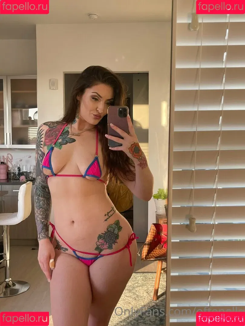 OftenElle Onlyfans Photo Gallery 