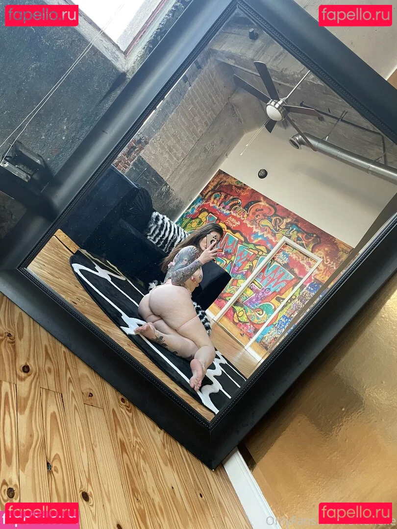 OftenElle Onlyfans Photo Gallery 