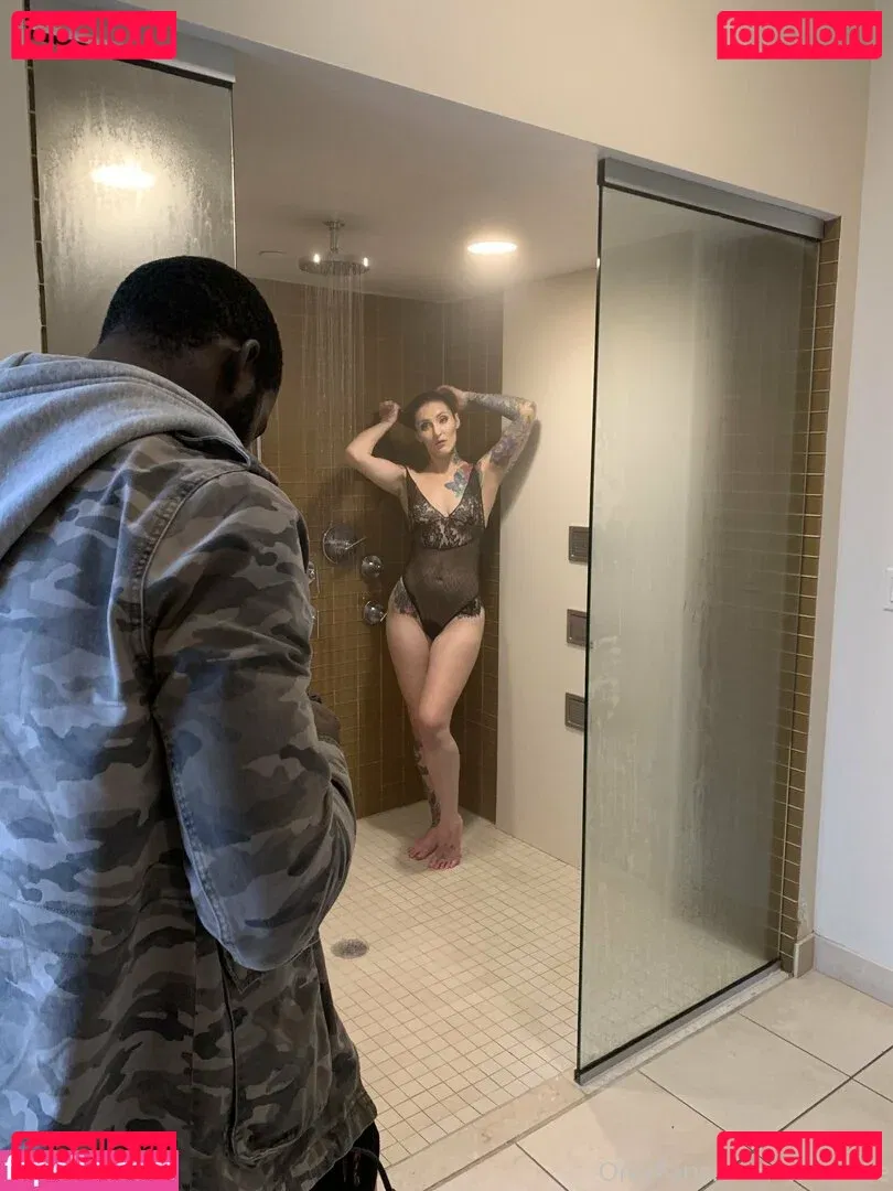 OftenElle Onlyfans Photo Gallery 