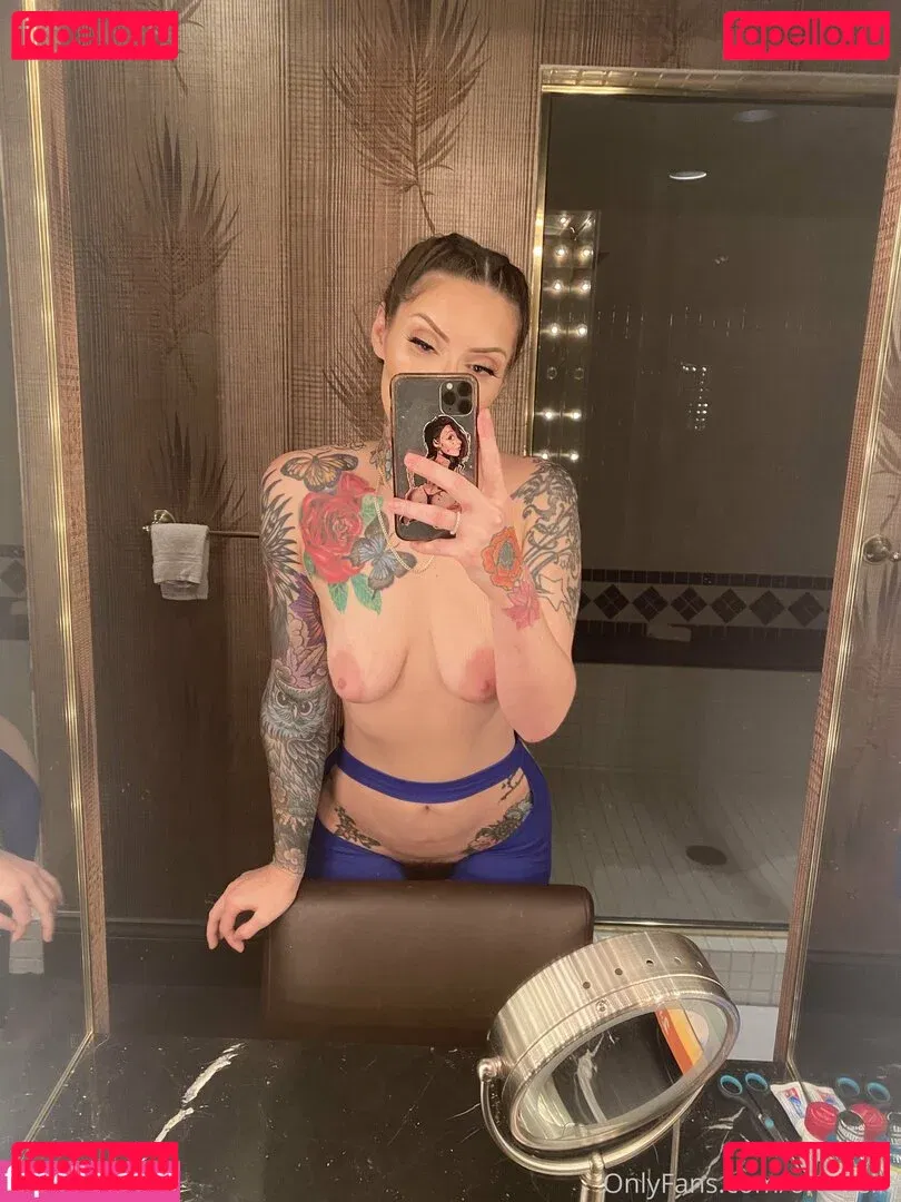 OftenElle Onlyfans Photo Gallery 