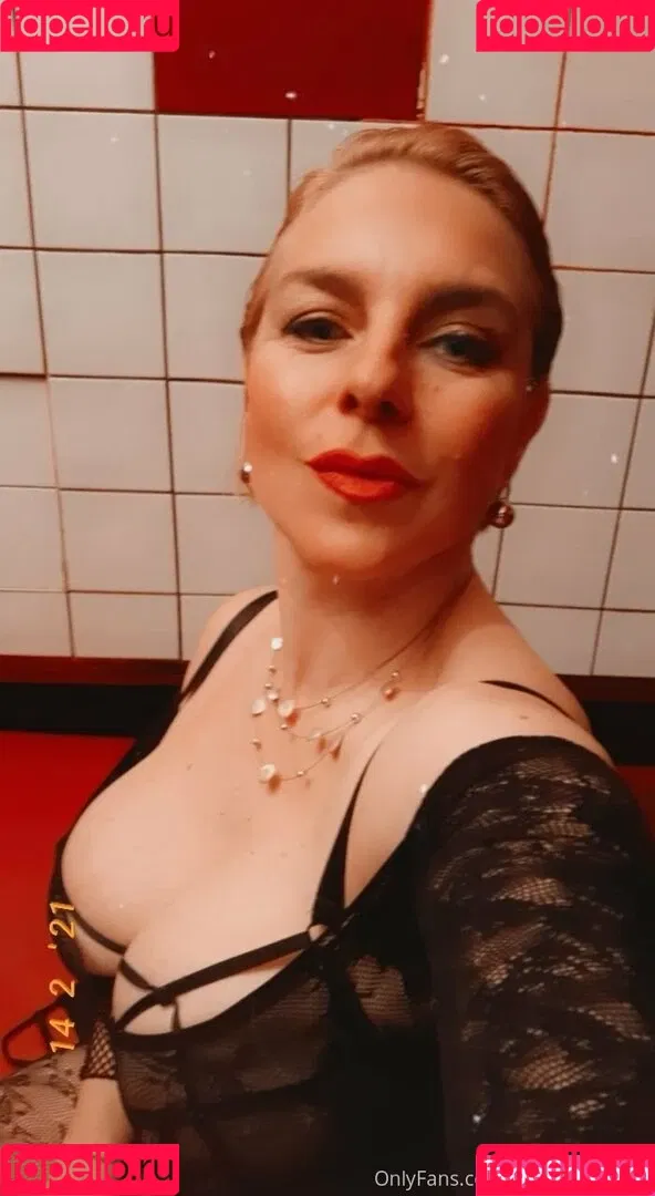 frauleinschmittfree Onlyfans Photo Gallery 