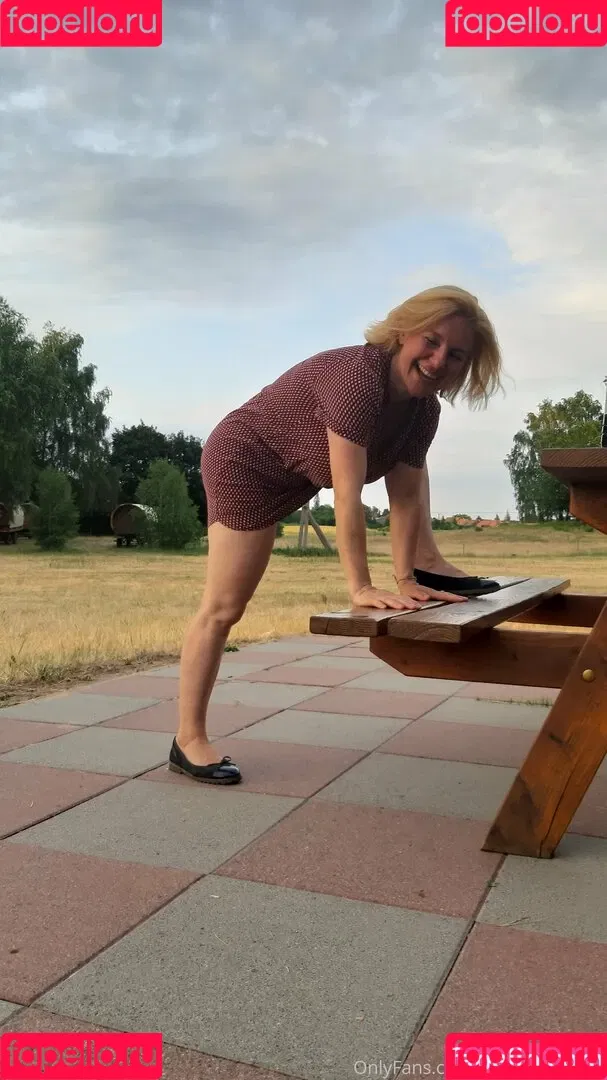 frauleinschmittfree Onlyfans Photo Gallery 