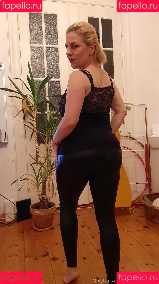 frauleinschmittfree Onlyfans Photo Gallery 
