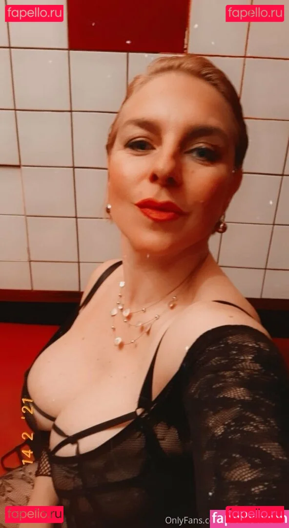 frauleinschmittfree Onlyfans Photo Gallery 