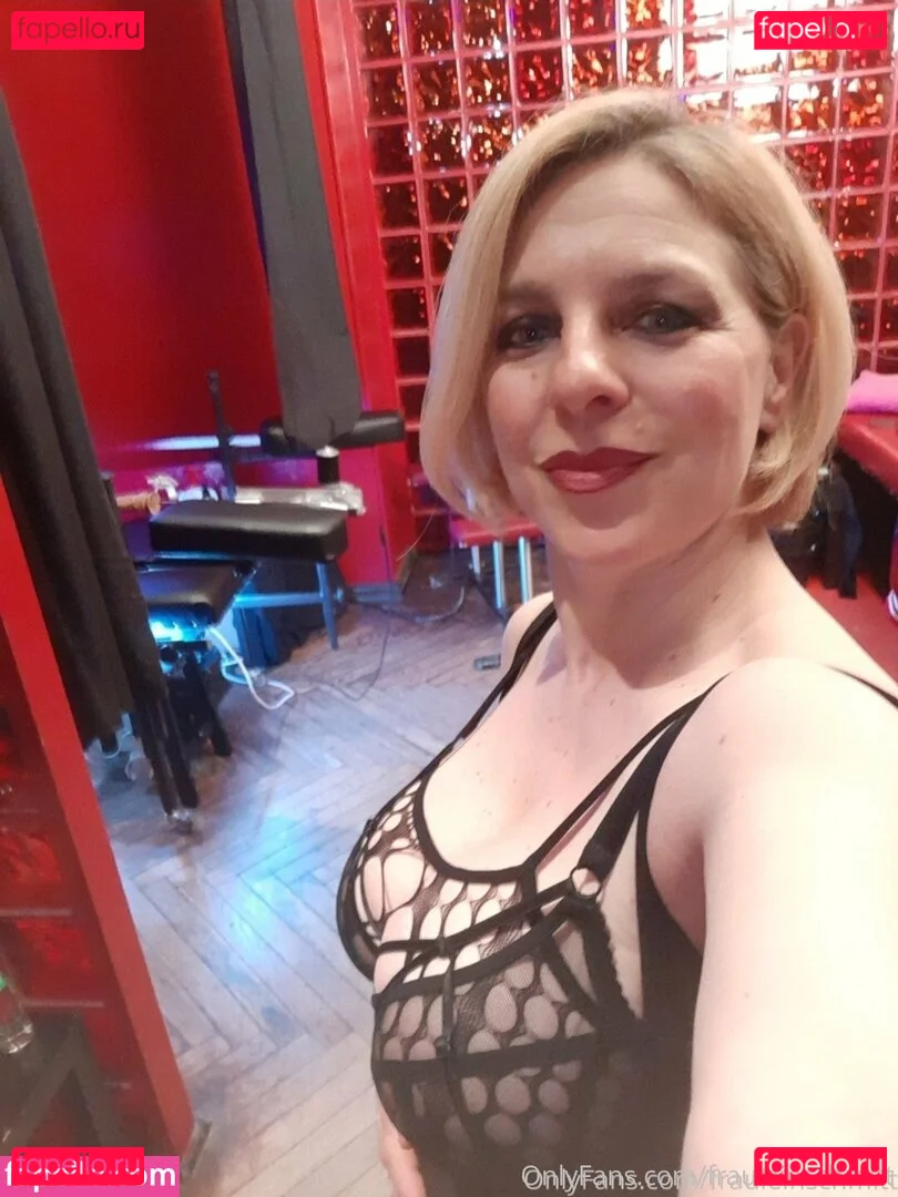 frauleinschmittfree Onlyfans Photo Gallery 