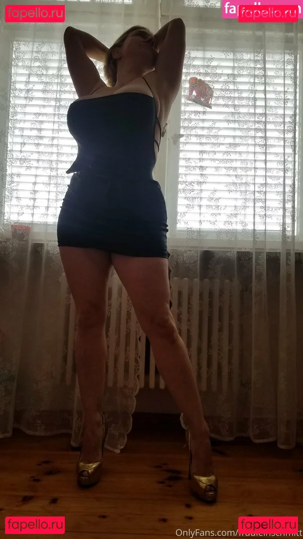 frauleinschmittfree Onlyfans Photo Gallery 
