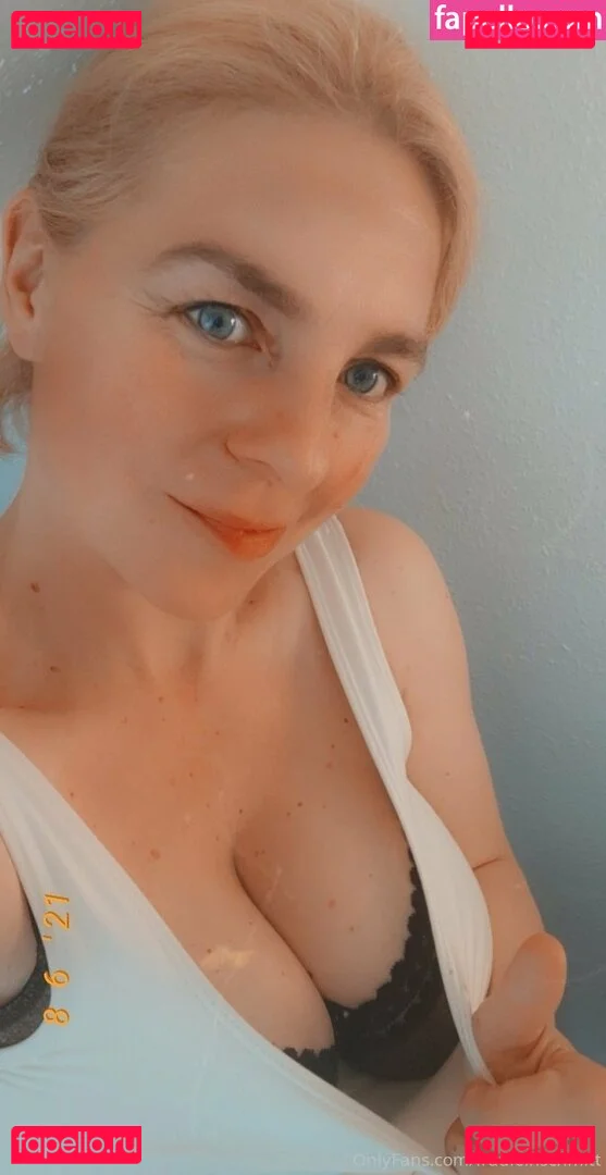 frauleinschmittfree Onlyfans Photo Gallery 