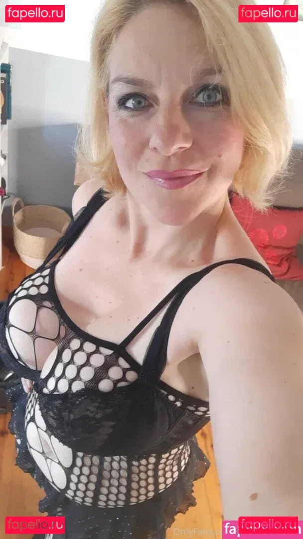 frauleinschmittfree Onlyfans Photo Gallery 