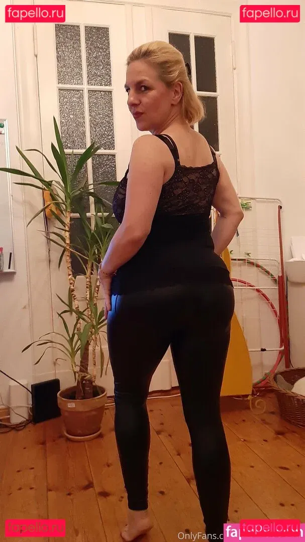 frauleinschmittfree Onlyfans Photo Gallery 